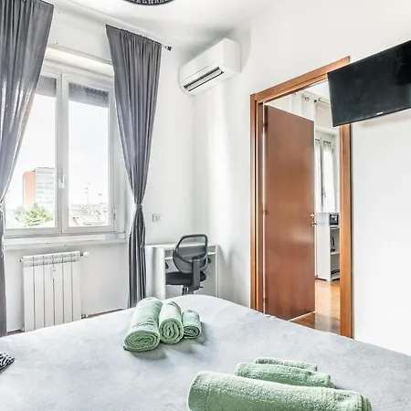 'Tribal House' Sansiro-Rhofiera-Duomo Apartment Milan Exterior photo
